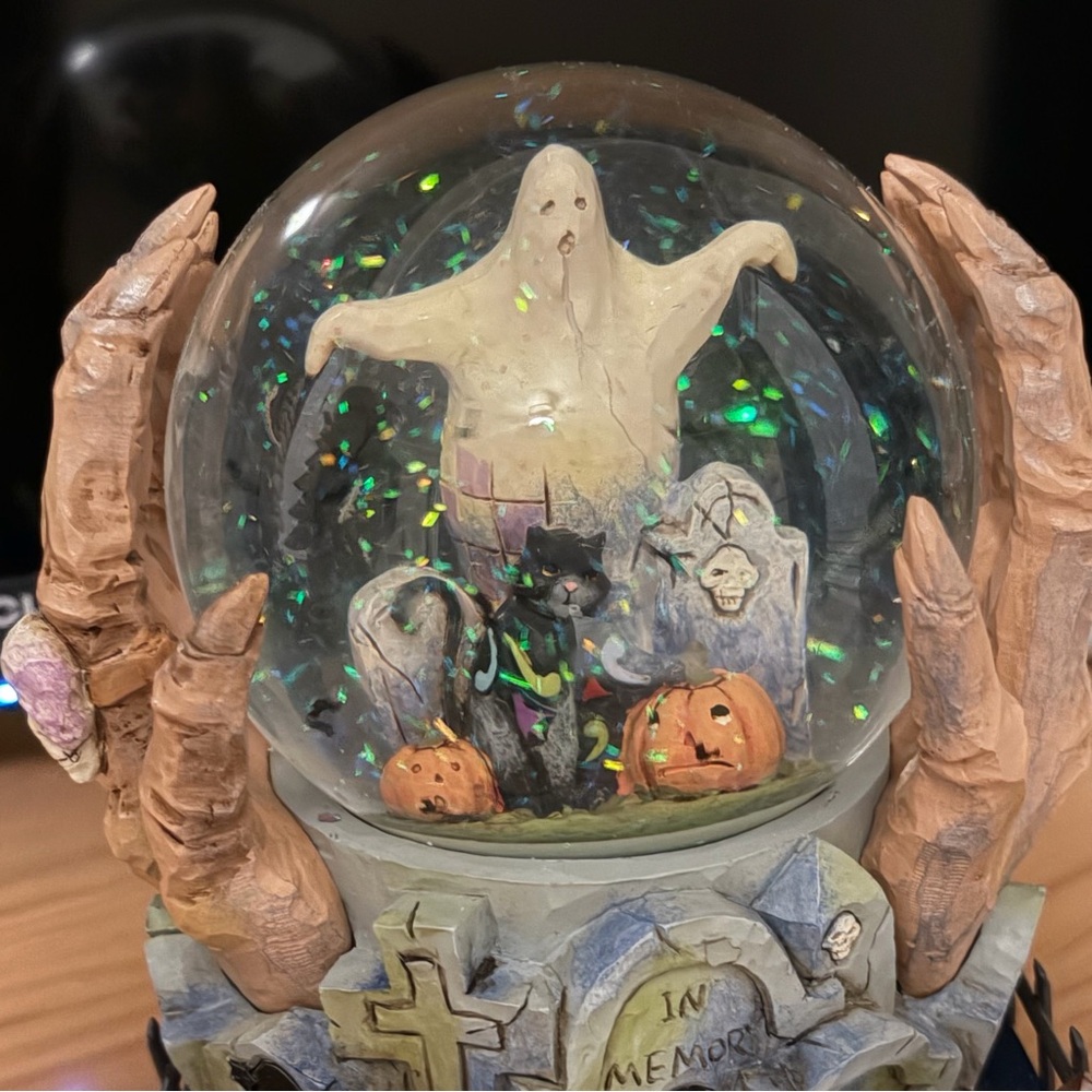 Jim Shore Halloween is at Hand Snow Globe - Picture 3 of 9